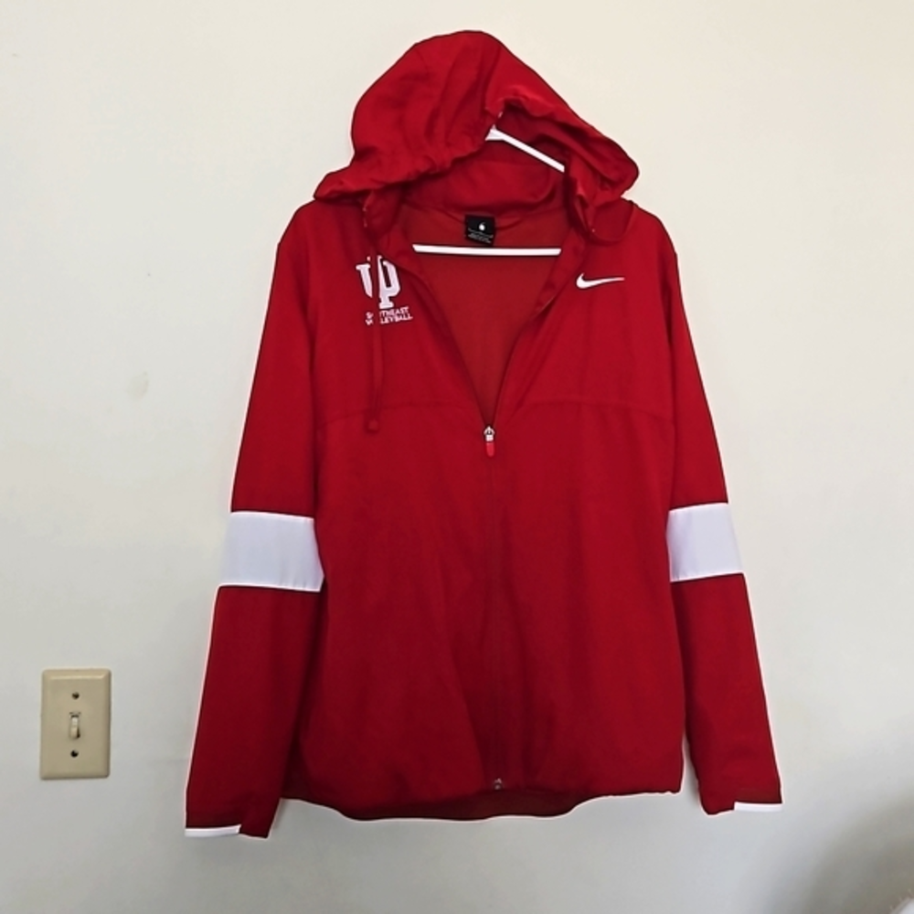 Nike Large IU Jacket